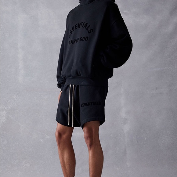 Fear of God Essential Jet Black Hoodie Mens Size Large NWT - Picture 11 of 13
